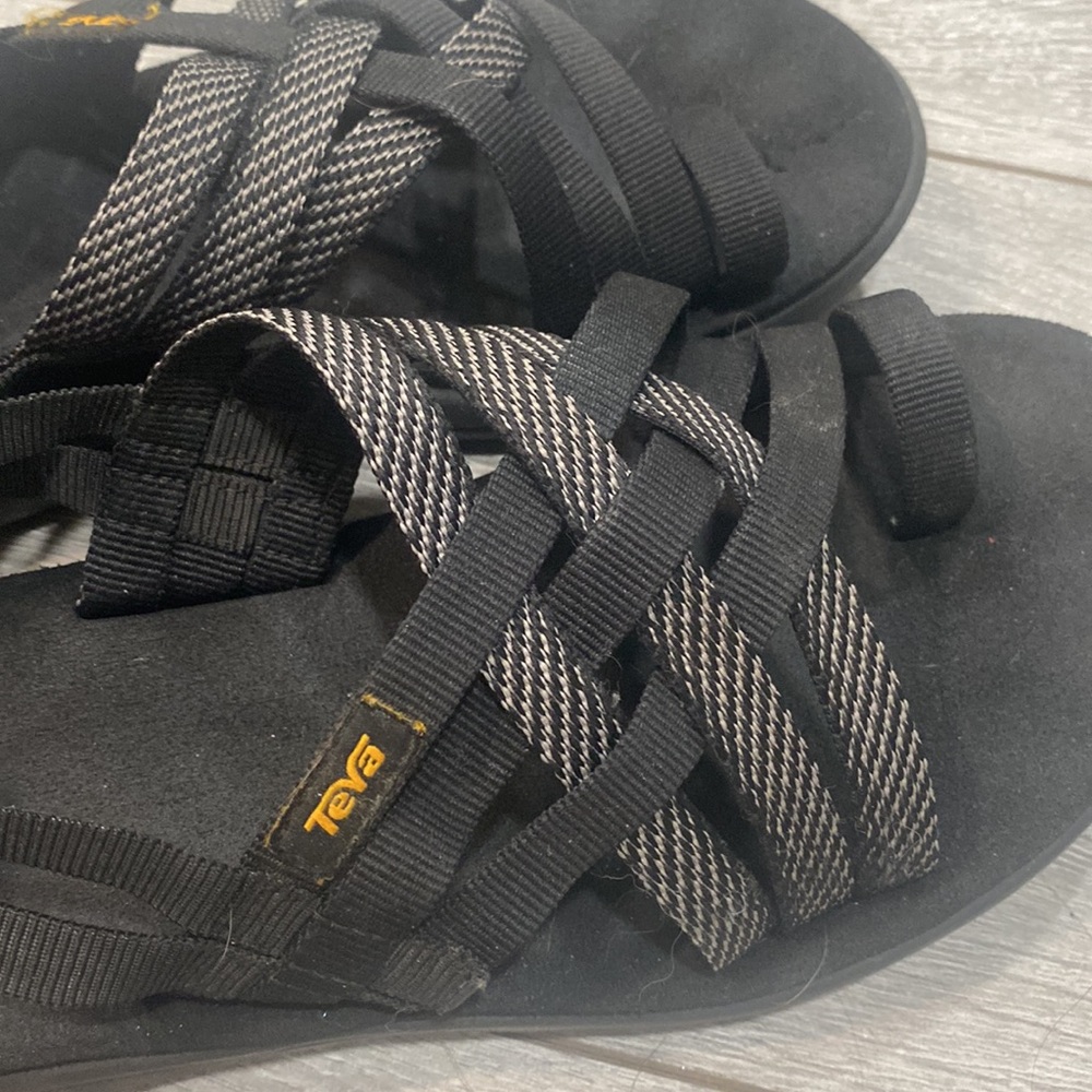 Sandals - Picture 2 of 2